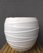 Grote terracotta bloempot 35cm wit met 3 D ornamenten, Tuin en Terras, Gebruikt, 40 cm of meer, Rond, Binnen
