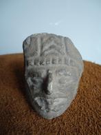 Bodemvondst Stenen beeldje/kopje ZEER OUD !, Verzenden