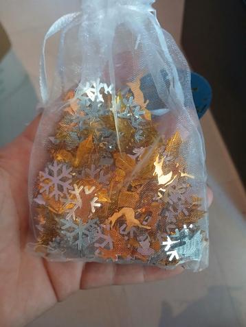 Tafelconfetti Kerst Zilver & Goud beschikbaar voor biedingen