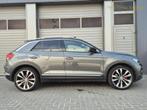 Volkswagen T-Roc 2.0 TSI 4Motion Sport/Pano/ACC/Virtual/Led/, Automaat, 15 km/l, Gebruikt, Zwart