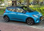 Hyundai i10 1.0i 67pk Aut 2021 (16500km), Auto's, Stof, Zwart, 899 kg, Blauw