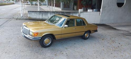 Mercedes-Benz Mercedes 1977 Beige, Auto's, Oldtimers, Particulier, Mercedes-Benz, LPG, Sedan, Automaat, Beige, Beige, Leder en Stof