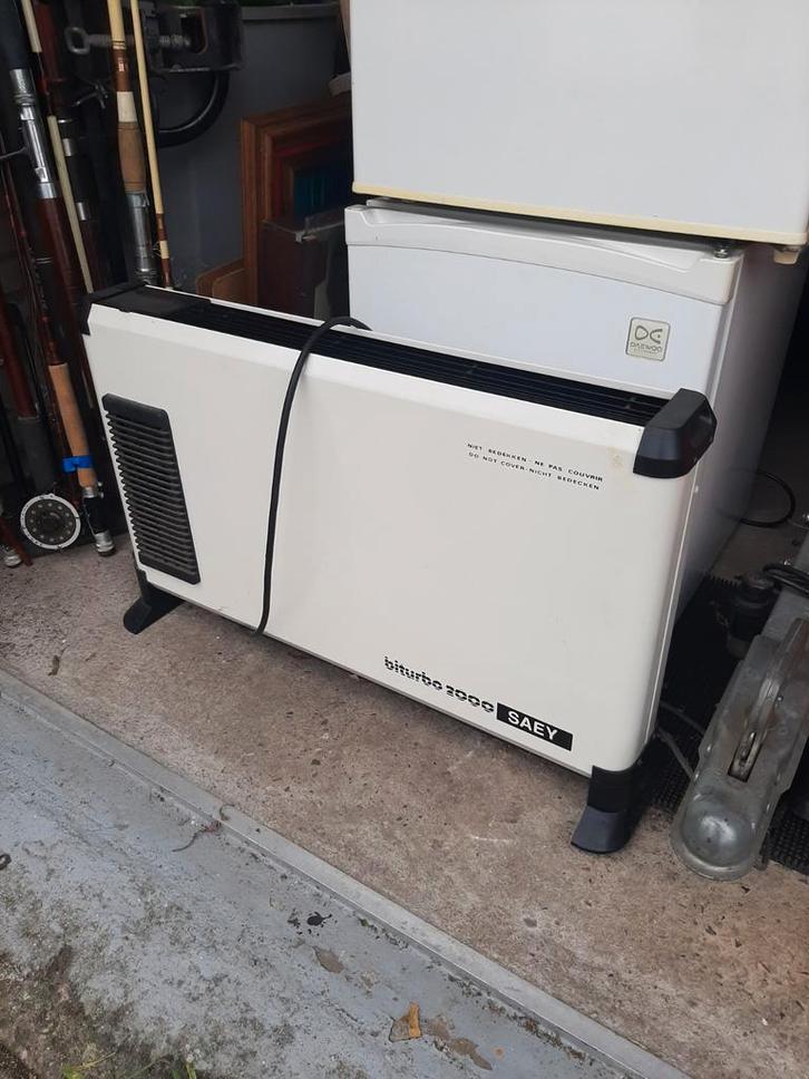 Saey 2000 Watt Elektrische Verwarming, Witgoed en Apparatuur, Fornuizen, Gebruikt, Vrijstaand, Elektrisch, 3 kookzones of minder