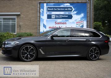 BMW 5-serie Touring 540d xDrive High Executive Edition/B&W/P beschikbaar voor biedingen