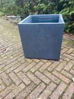 Bloembak groot 2 stuks., Ophalen of Verzenden, Gebruikt, Rond