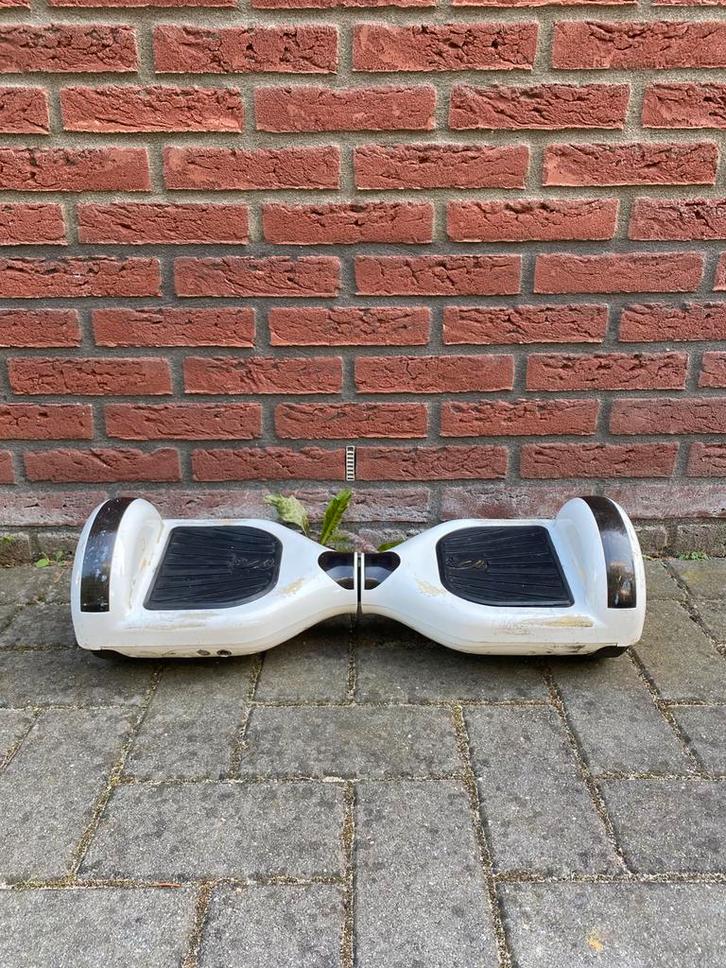 Wit oxboard (met lichtjes en bluetooth), Kinderen en Baby's, Speelgoed | Buiten | Accuvoertuigen, Gebruikt, Ophalen of Verzenden