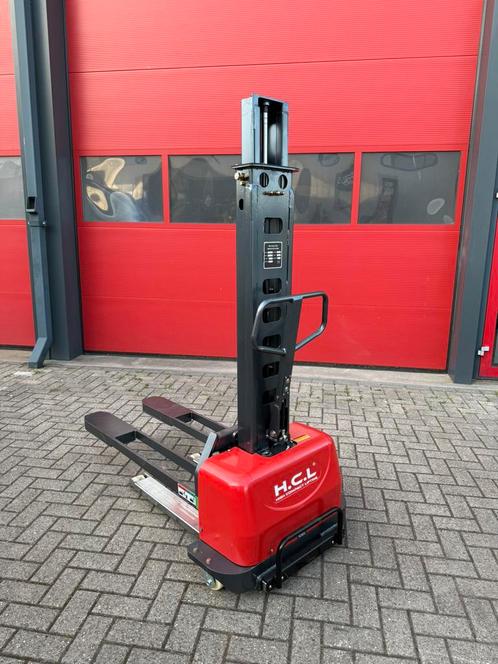 Zelfhefende meeneem stapelaar H.C.L, Doe-het-zelf en Verbouw, Palletwagens en Pompwagens, Nieuw, Ophalen of Verzenden