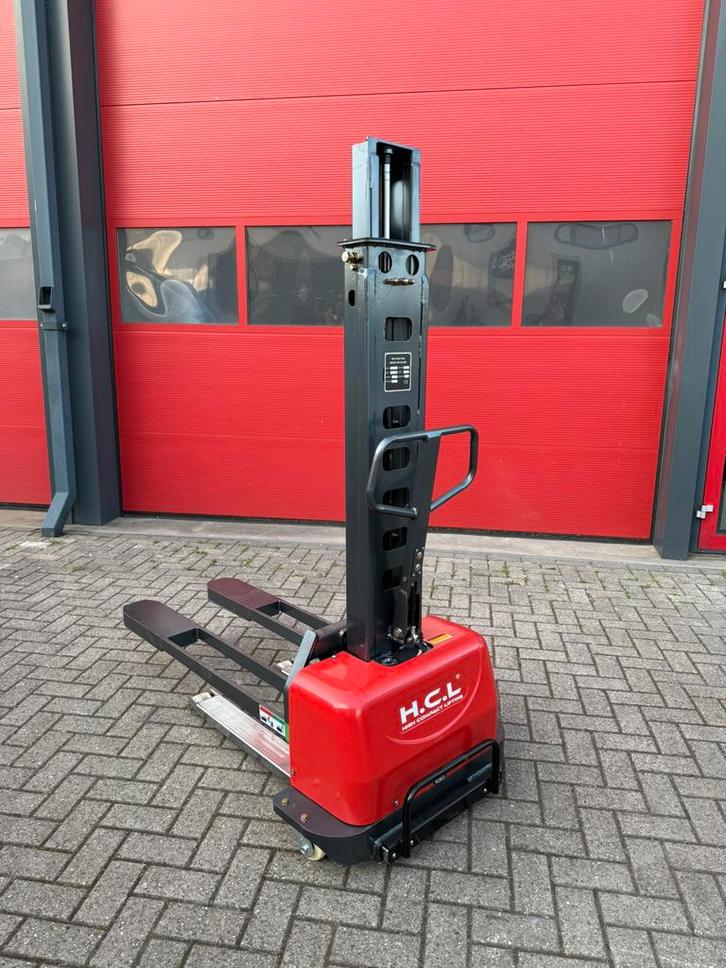 Zelfhefende meeneem stapelaar H.C.L, Doe-het-zelf en Verbouw, Palletwagens en Pompwagens, Nieuw, Ophalen of Verzenden