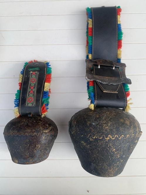 2 koebellen koe bel koeienbel koebel samen 35 euro, Antiek en Kunst, Antiek | Koper en Brons, Ophalen of Verzenden