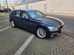 328i xDr. High Exec. Individual. Leer. Elek trekhaak., Auto's, Beige, 4 cilinders, Blauw, Stationwagon