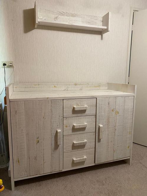 Complete kinderkamer. Ledikant comode kast en schapje, Kinderen en Baby's, Kinderkamer | Complete kinderkamers, Gebruikt, Jongetje of Meisje