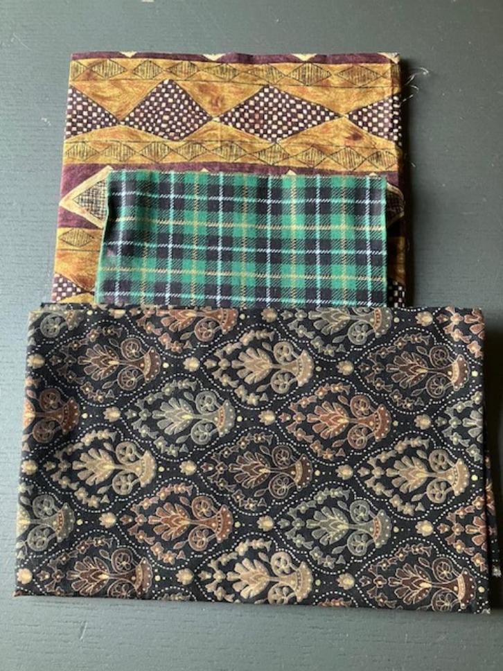 Quilt/quiltlapjes 3 klassieke lapjes div motieven 90b € 7,50, Hobby en Vrije tijd, Stoffen en Lappen, Nieuw, Katoen, 30 tot 120 cm