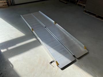 Aluminium oprijplaat XL opvouwbaar 240 cm beschikbaar voor biedingen