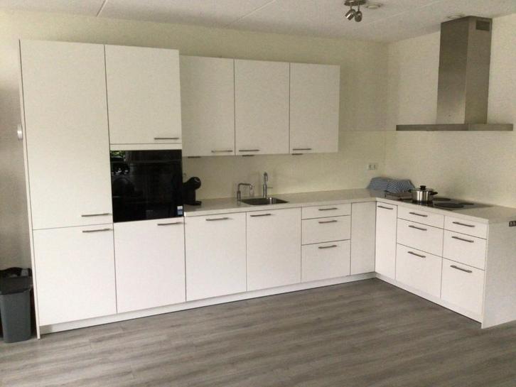 L-vormige Siemens keuken, Huis en Inrichting, Keuken | Complete keukens, Gebruikt, Hoekkeuken, Wit, Composiet, Ophalen