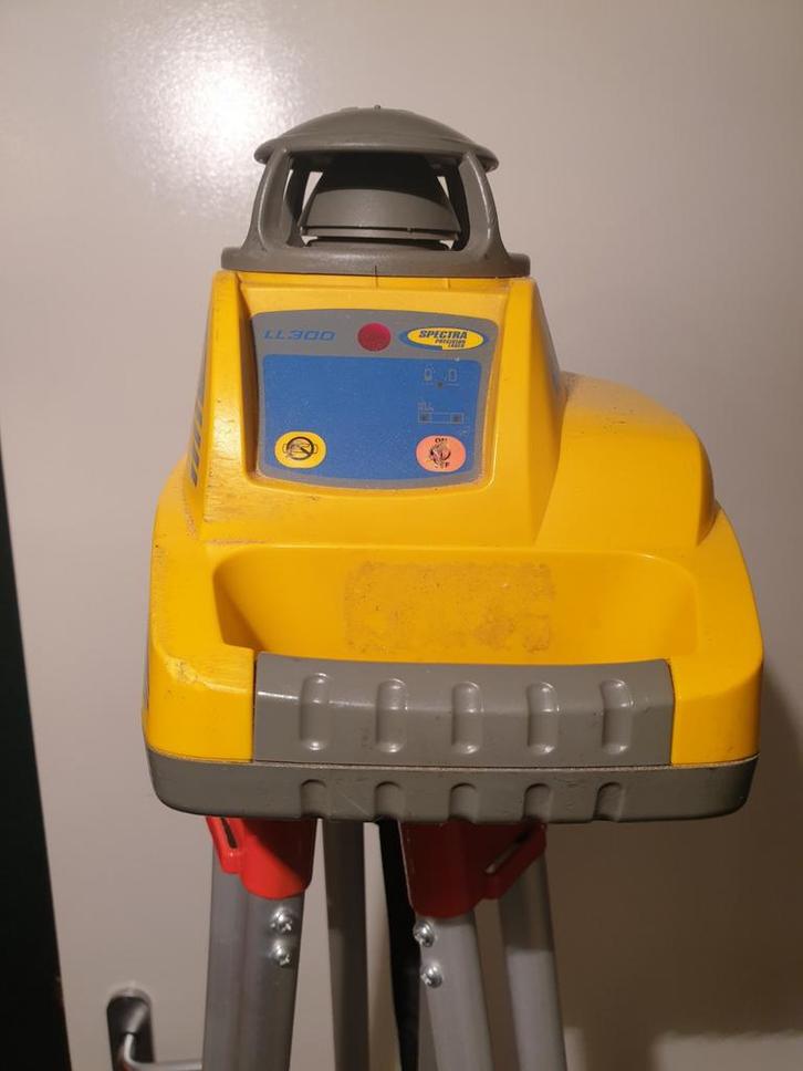 Roterende laser spectra, Doe-het-zelf en Verbouw, Meetapparatuur, Ophalen of Verzenden