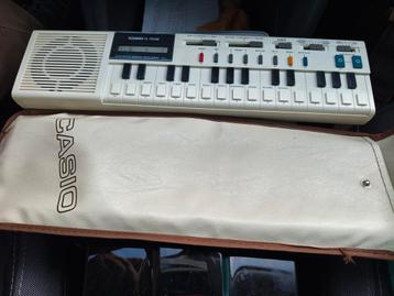 Vintage Casio VL-Tone incl hoes super staat. beschikbaar voor biedingen
