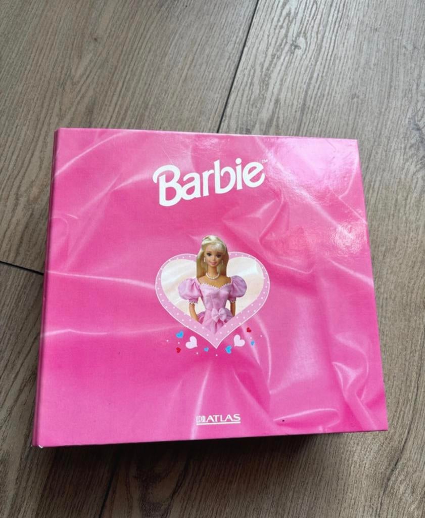 Barbie verzamel album atlas zeldzaam vintage, Ophalen of Verzenden, Zo goed als nieuw, Barbie
