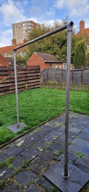 Stalen buizen  beschikbaar voor biedingen