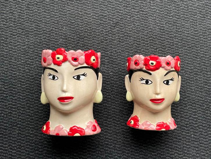 2x Bijzondere Plantenpotten - Gezicht met Bloemen, Huis en Inrichting, Woonaccessoires | Vazen, Gebruikt, Overige kleuren, Minder dan 50 cm