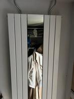 Vasco 500 - 1800 met spiegel. 3 jaar oud, Ophalen, Radiator, Minder dan 60 cm, Zo goed als nieuw