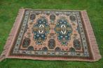 vintage vierkant smyrna vloerkleed / tafelkleed met franjes, Huis en Inrichting, Gebruikt, Ophalen of Verzenden, Perzische stijl