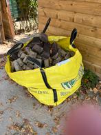 GRATIS big bag gekapte klinkertjes (5-duimers) (puin), Tuin en Terras, Ophalen, Beton, Klinkers