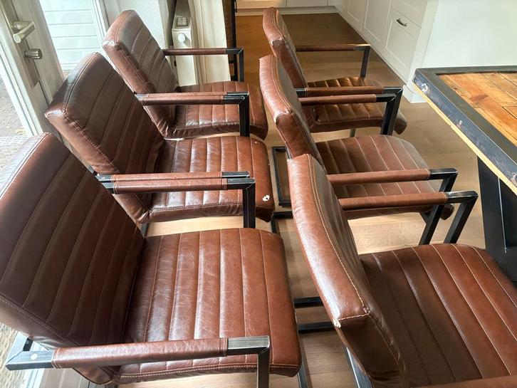 6 Eetkamerstoelen  - Gratis Af te Halen, Huis en Inrichting, Stoelen, Gebruikt, Vijf, Zes of meer stoelen, Kunststof, Metaal, Bruin