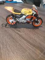 Valentino Rossi Minichamps Honda repsol Valencia model 1:10, Ophalen of Verzenden, Motor