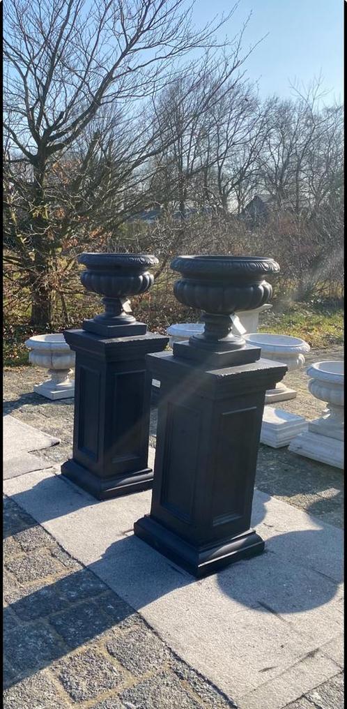 Luxe Italiaanse betonnen zuilen en pilaren met potten, Huis en Inrichting, Woonaccessoires | Zuilen en Pilaren, Nieuw, Ophalen
