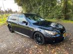 BMW 5-Serie 4.8 I 550 Touring AUT 2005 Zwart, Auto's, BMW, Automaat, 4799 cc, Zwart, Stationwagon