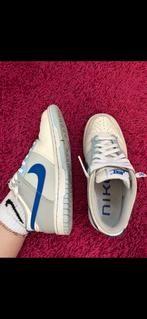 Nike Dunk Low maat 36, Ophalen of Verzenden, Gedragen, Sneakers of Gympen