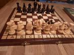 Handgesneden houten schaakspel van Husaria?  Opklapbaar, Ophalen of Verzenden