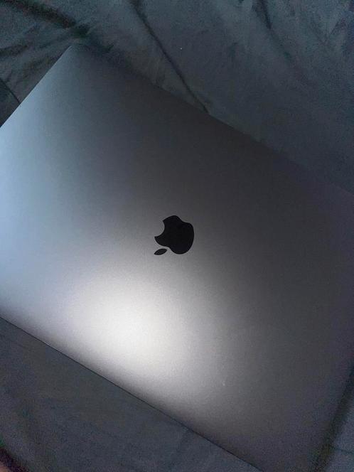 Macbook Pro 2017 space grey, Computers en Software, Apple Macbooks, Gebruikt, MacBook Pro, 15 inch, 3 tot 4 Ghz, 512 GB, 16 GB