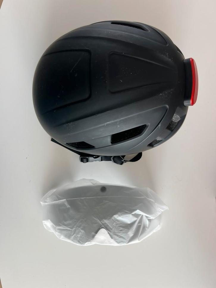 Helm voor e-bike, snorscooter of speed pedelec, Fietsen en Brommers, Brommerhelmen, Zo goed als nieuw, Medium, Ophalen