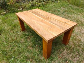 Massief houten salontafel 110 x 60 x 45 cm beschikbaar voor biedingen