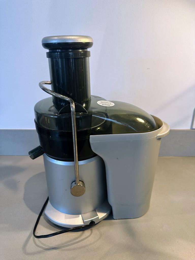 Solis Compacte Super Juicer - Perfect voor Gezonde Sappen, Ophalen of Verzenden, Gebruikt, Elektrisch, Sapcentrifuge