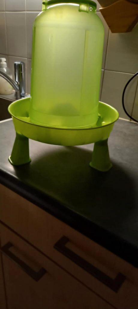 Te koop voerbak Nieuw, Dieren en Toebehoren, Pluimvee | Toebehoren, Nieuw, Drinken en Voederen, Ophalen
