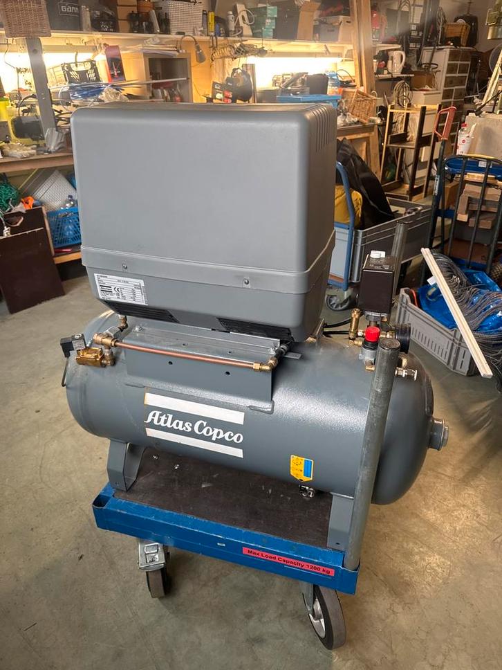 Industriële compressor op rvs frame, Zakelijke goederen, Machines en Bouw | Metaalbewerking, Ophalen