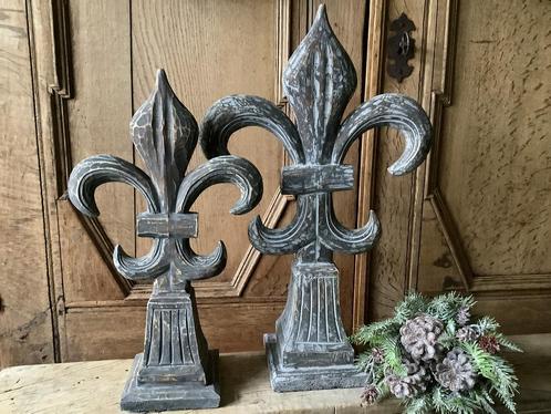NIEUW set Franse Lelies ornamenten van mango hout, Huis en Inrichting, Woonaccessoires | Overige, Nieuw, Ophalen of Verzenden