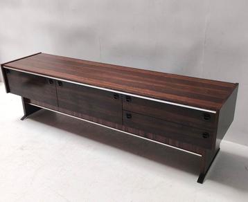 Palissander vintage jaren 60 dressoir beschikbaar voor biedingen