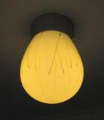 Lamp~Plafondlamp jaren 60~Melkglas~Plafonniere~Slaapkamerlam, Verzamelen, Ophalen of Verzenden, Huis en Inrichting
