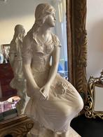 Antiek Frans beeld zittende dame, Ophalen of Verzenden