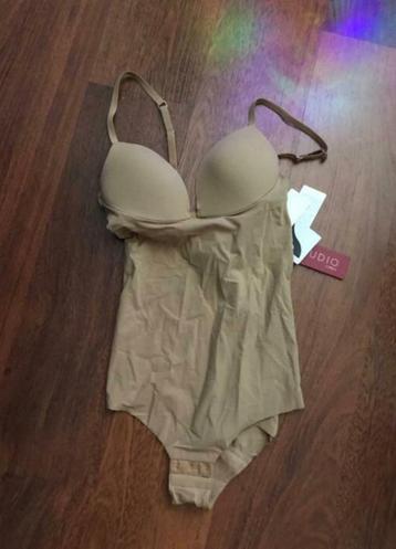 Nieuw met kaartjes - La Perla naadloze body - 70B beschikbaar voor biedingen