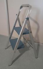 Altrex trap - huishoudtrap - keukentrap met 2 treden, Doe-het-zelf en Verbouw, Ladders en Trappen, Ophalen, Gebruikt, Trap, Minder dan 2 meter