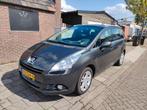 Peugeot 5008 1.6 THP 7PL 2012 Grijs, Auto's, Voorwielaandrijving, Euro 6, Bedrijf, Handgeschakeld