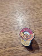 V 614 Banette Pin, Verzamelen, Speldjes, Pins en Buttons, Ophalen of Verzenden, Gebruikt, Merk, Speldje of Pin
