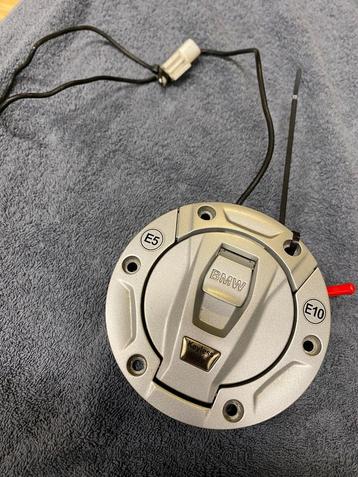 TANKDOP KEYLESS BMW K80 K81 K83 K84 K08 K09 OE 16118394060 beschikbaar voor biedingen