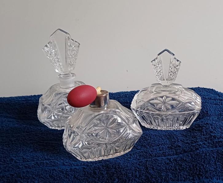 Buder bleikristal toiletset, Antiek en Kunst, Antiek | Glas en Kristal, Ophalen