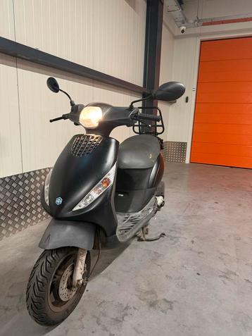 Piaggio Zip 4T 2015 Snor - 2e Eigenaar beschikbaar voor biedingen