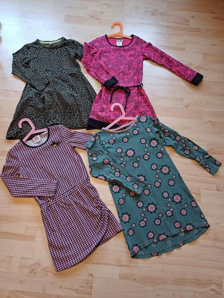 4x jurk jurkje lange mouw roze en groen 122 128, Kinderen en Baby's, Kinderkleding | Maat 122, Gebruikt, Meisje, Jurk of Rok, Ophalen of Verzenden